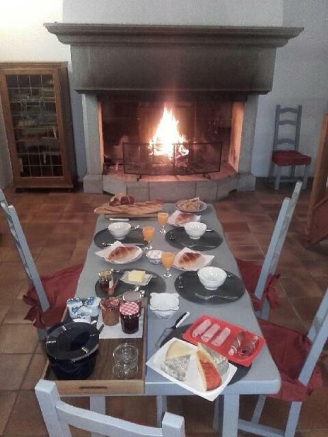 Séjour chez l'habitant Aux Genets De Josephine Fournols